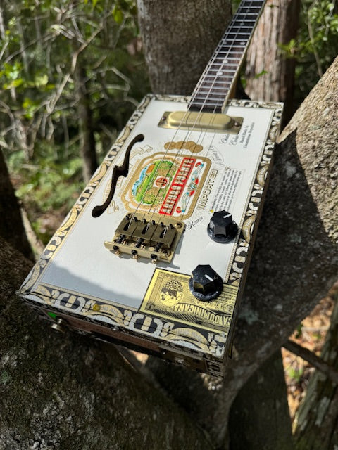 "The Iconic" Fuente 3 or 4 String CBG