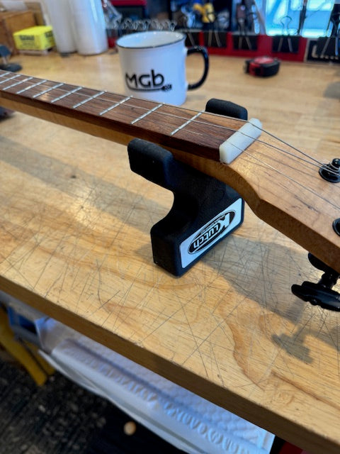 The Klutch - Portable Guitar Stand