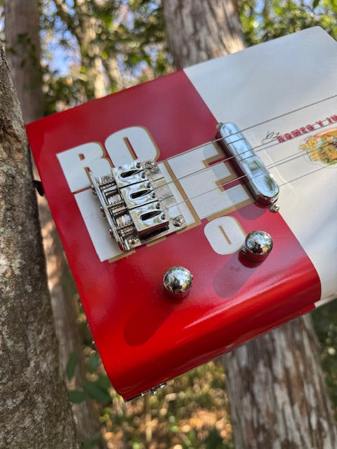 Romeo Y Julieta 3 or 4 String