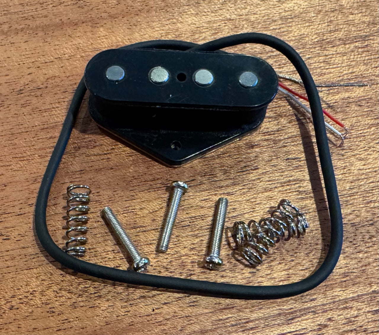 Master Blaster Pickup with Flag Trim Ring