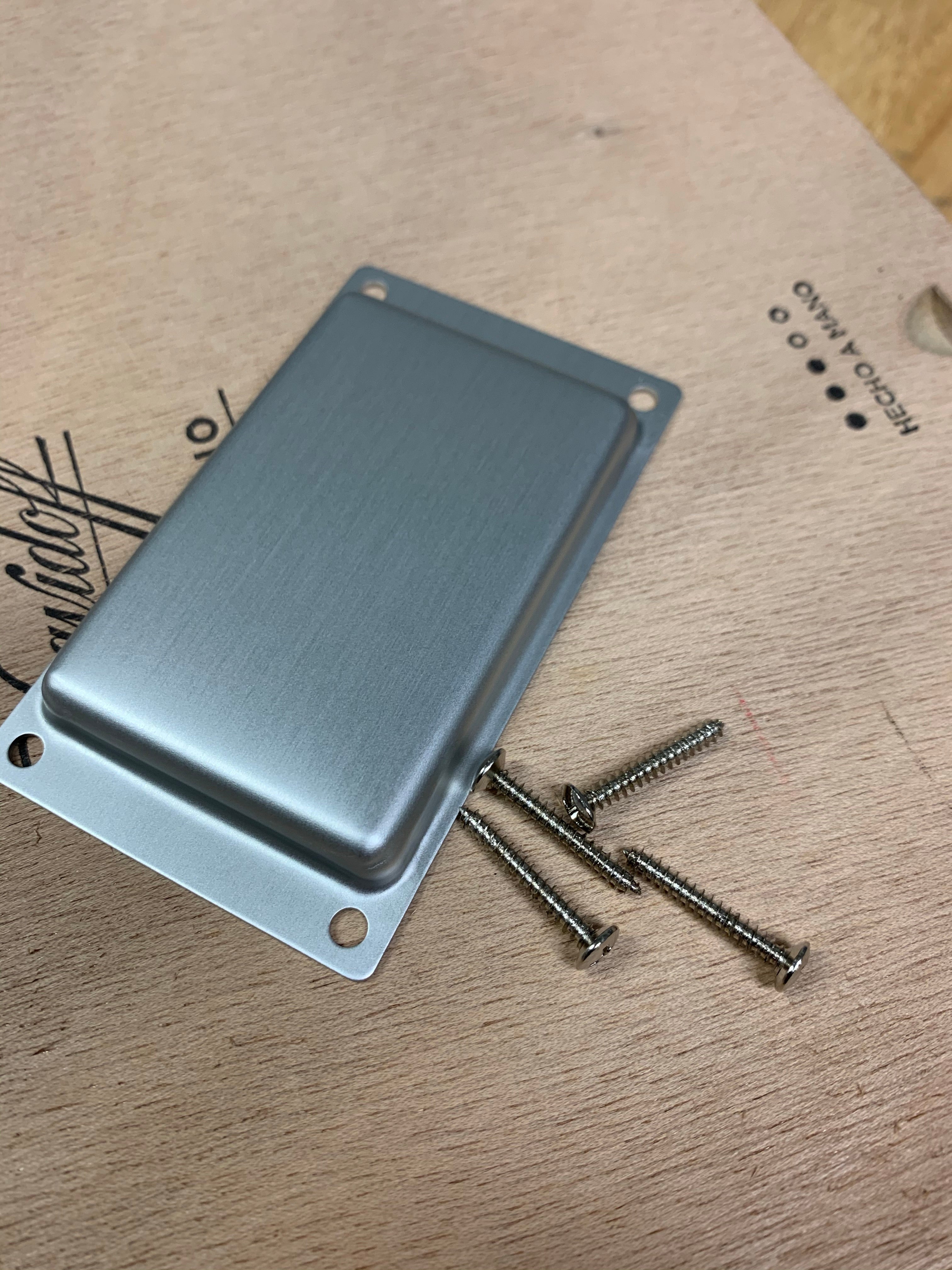 Cigar Box Guitar Parts: 24-Piece Decorative Nickel Plated Box Corners With Screws