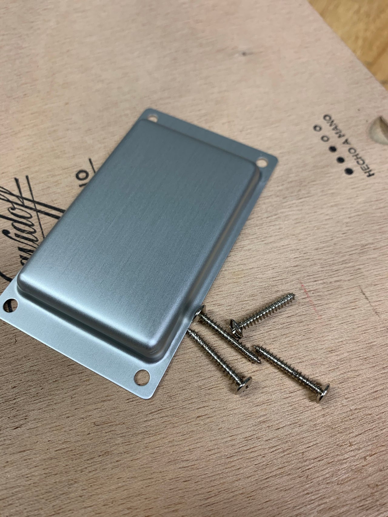 MGB Mini Box Bucker Stamped Aluminum Cover | 6 String